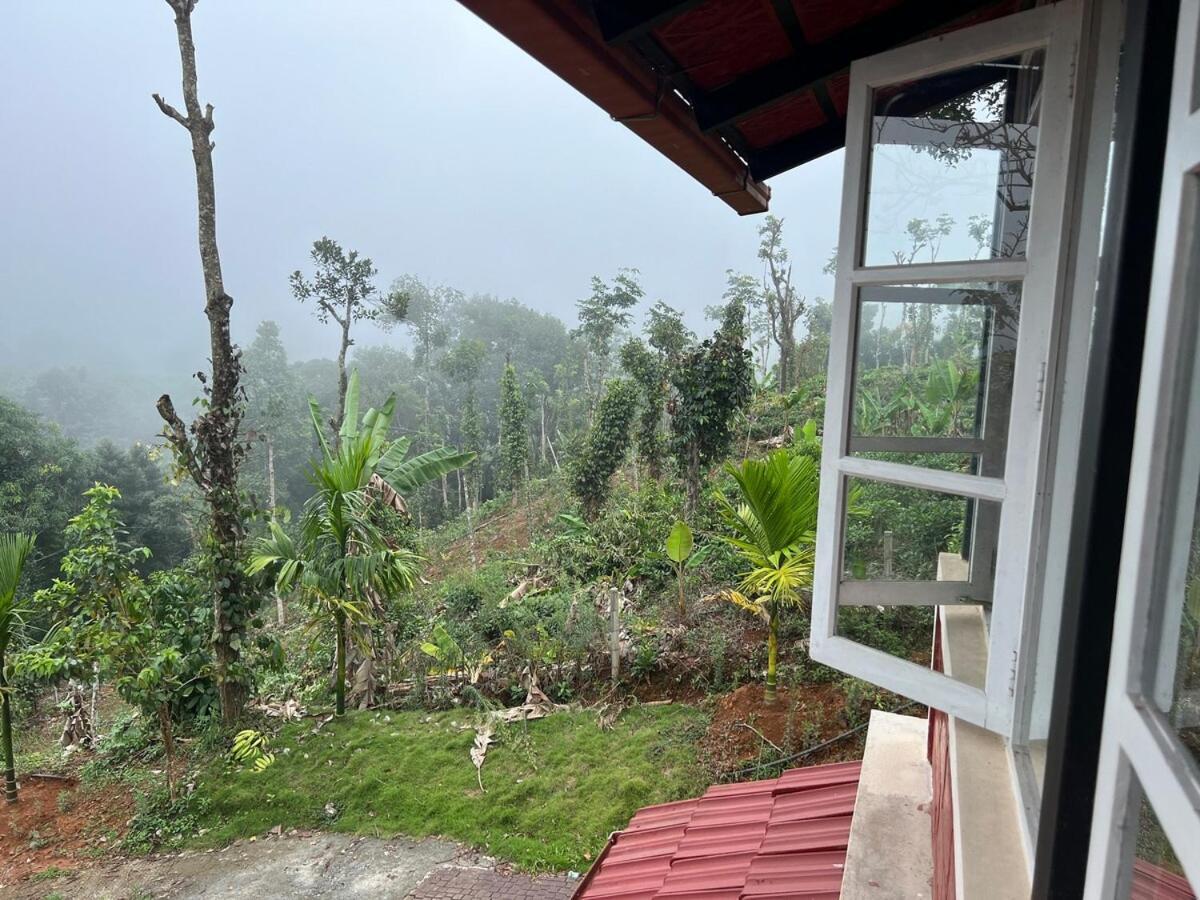 Wayanad Riverside Periya Luaran gambar